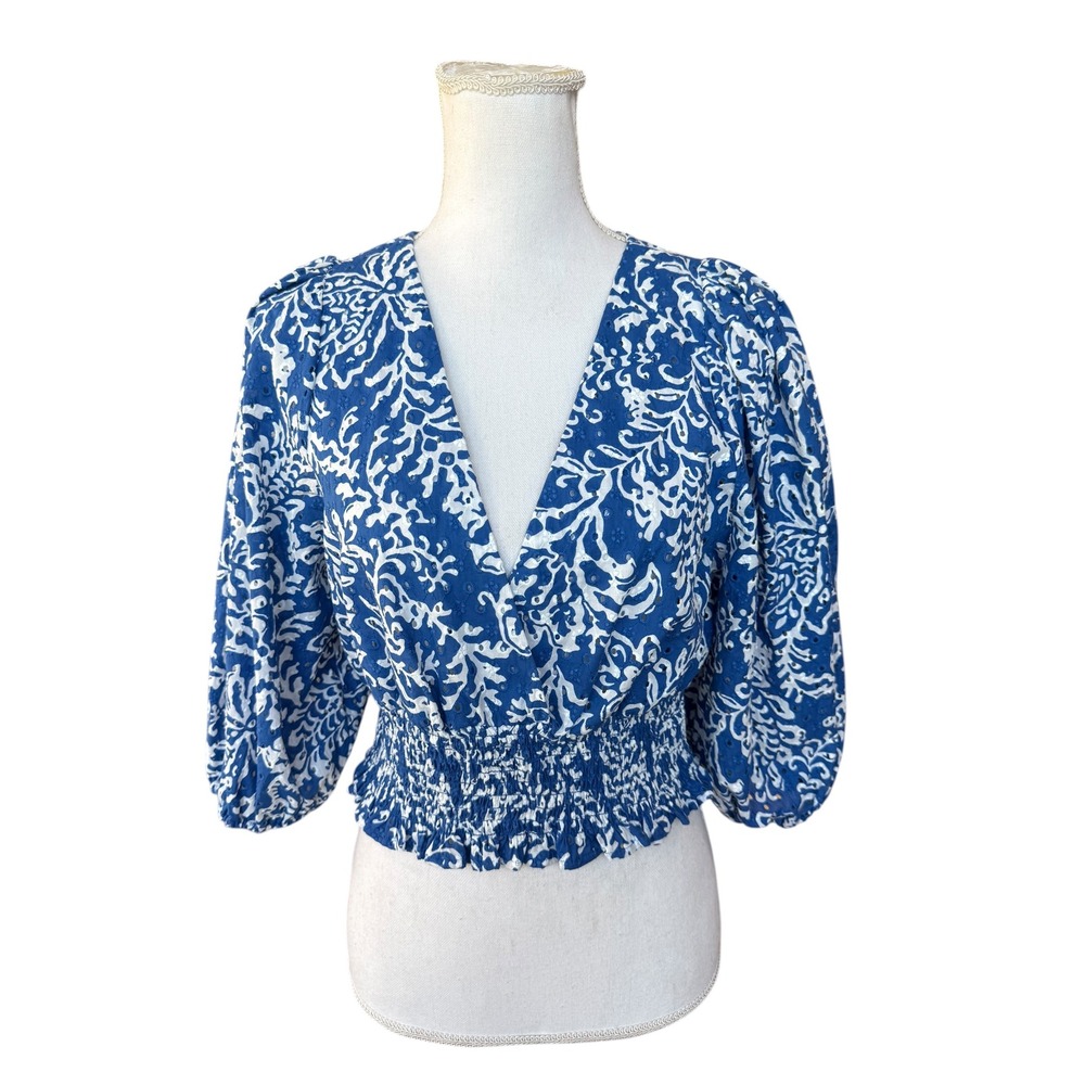 Zara Blue White Eyelet Floral Smocked Crop Top V-Neck Puff Sleeve Blouse Medium